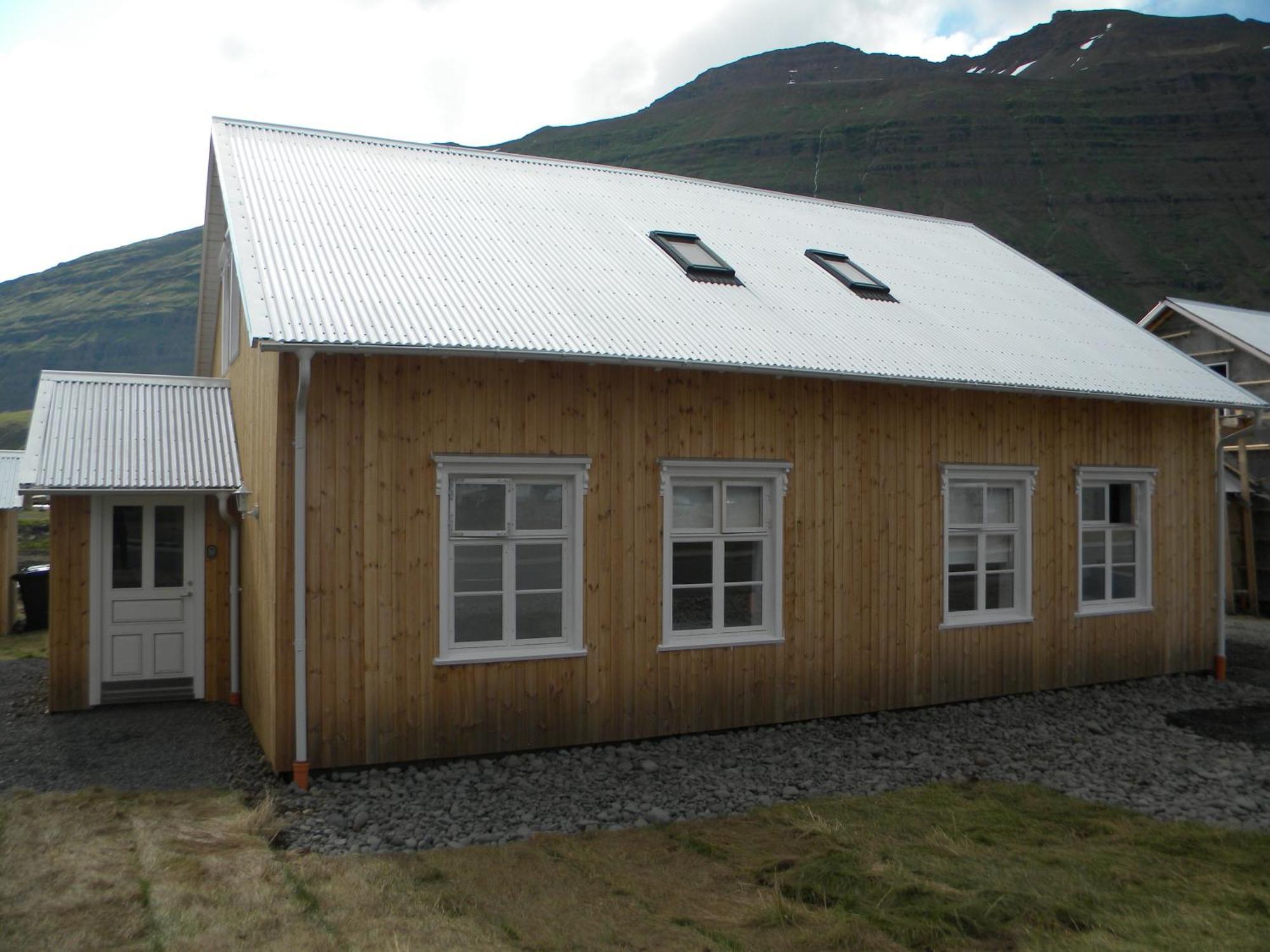 Lonsleira Apartments Seyðisfjörður Zimmer foto