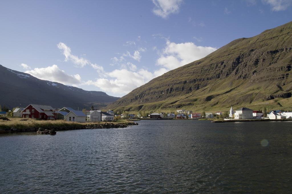 Lonsleira Apartments Seyðisfjörður Zimmer foto