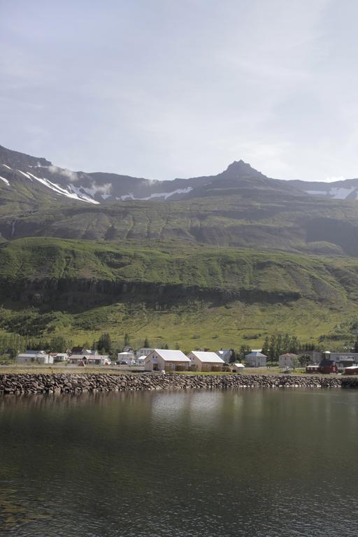 Lonsleira Apartments Seyðisfjörður Zimmer foto